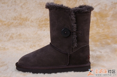冬日御寒必備 UGG雪地靴 5803款 腳底加毛加厚款現(xiàn)貨實(shí)拍